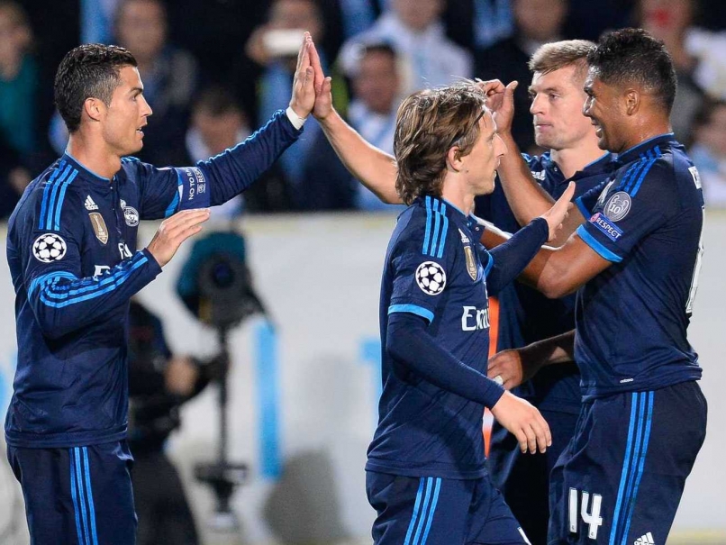 Rio Ferdinand Praises Cristiano Ronaldo for Reaching 500 Career Goals