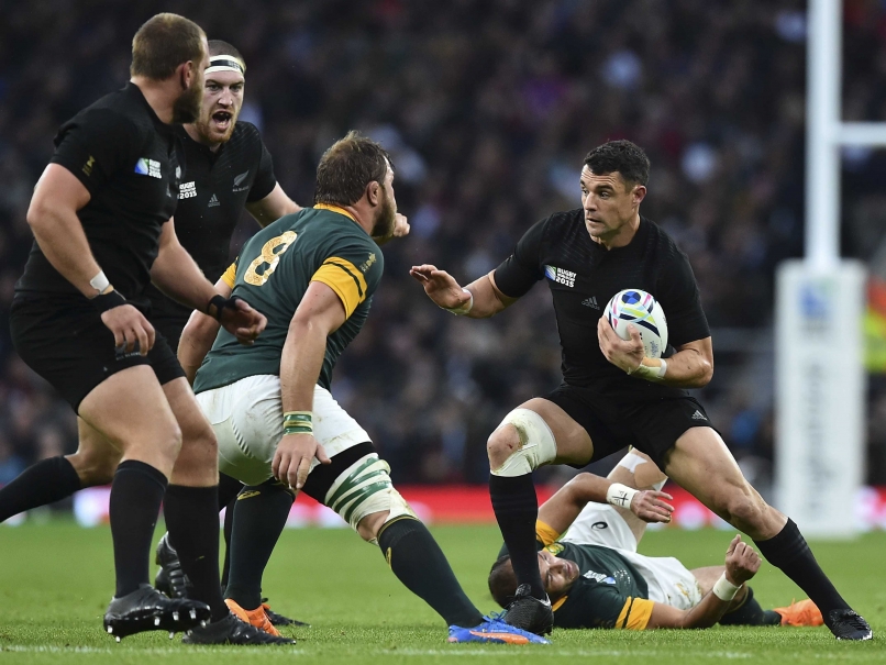 Rugby World Cup: Dan Carter Shines as New Zealand Beat South Africa in Tense Semi-Final Game