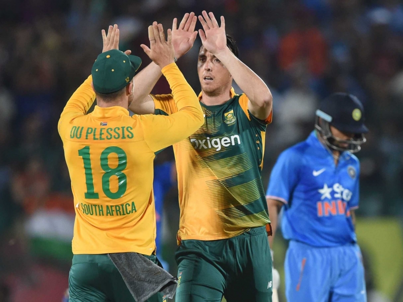 South Africa Skipper Faf du Plessis Praises Bowler's Efforts in Death Overs