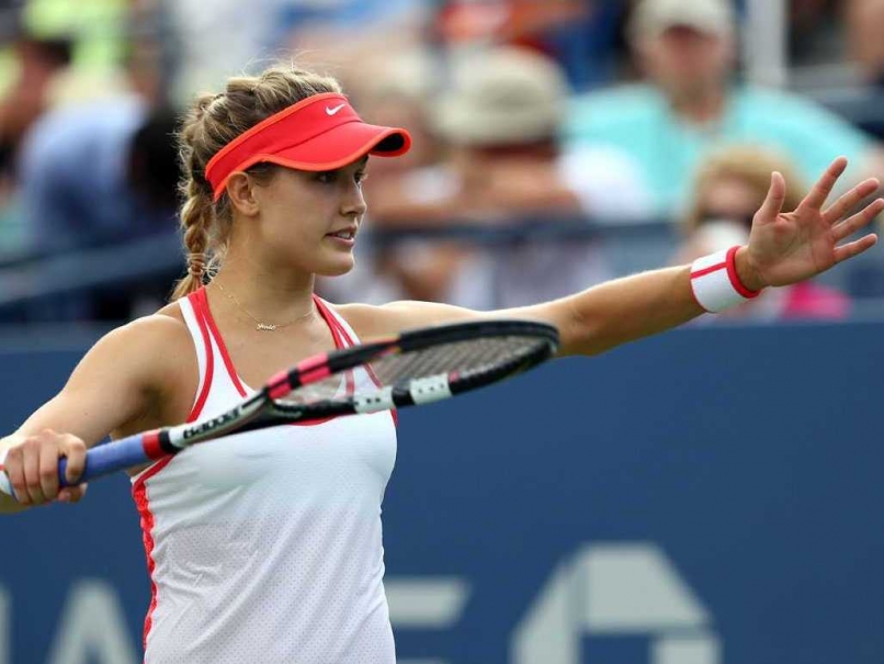 US Open: Roger Federer, Andy Murray Cruise, Eugenie Bouchard Suffers Head Injury