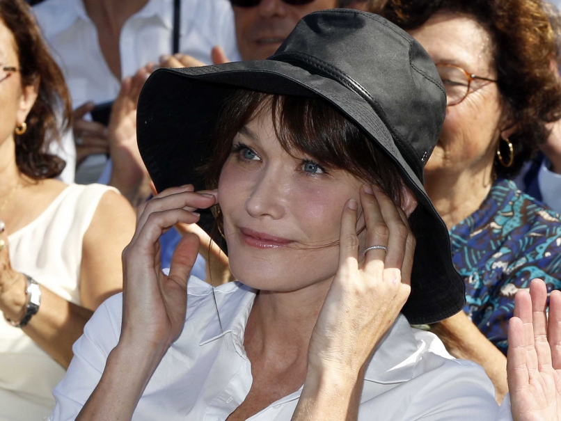 Carla Bruni To Coach French National Football Team in Advertisement