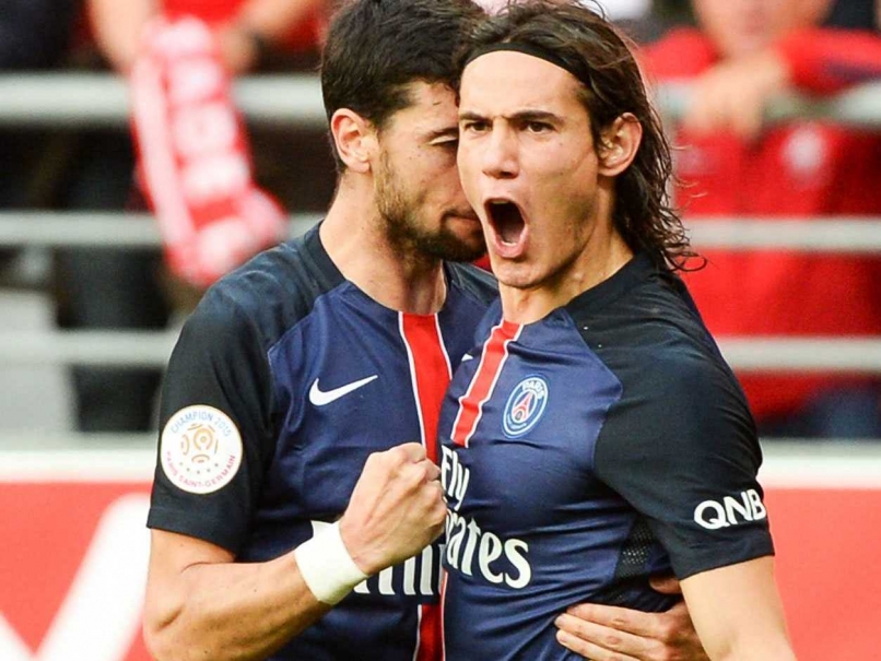 Ligue 1: Edinson Cavani Equaliser Keeps Paris Saint-Germain on Top