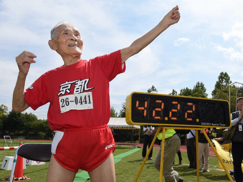 105-Year-Old 'Golden Bolt' Creates 100m World Record, Issues a Challenge to Usain Bolt