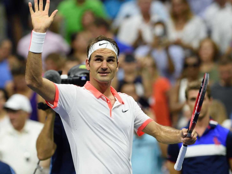 US Open: Roger Federer Cruises, Andy Murray Struggles, Lleyton Hewitt Says Farewell