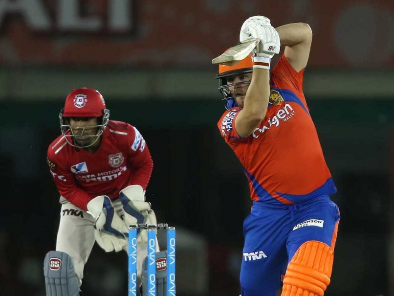 Dwayne Bravo, Aaron Finch Ensure Gujarat Lions Begin Indian Premier League Journey With Easy Win Over Kings XI Punjab