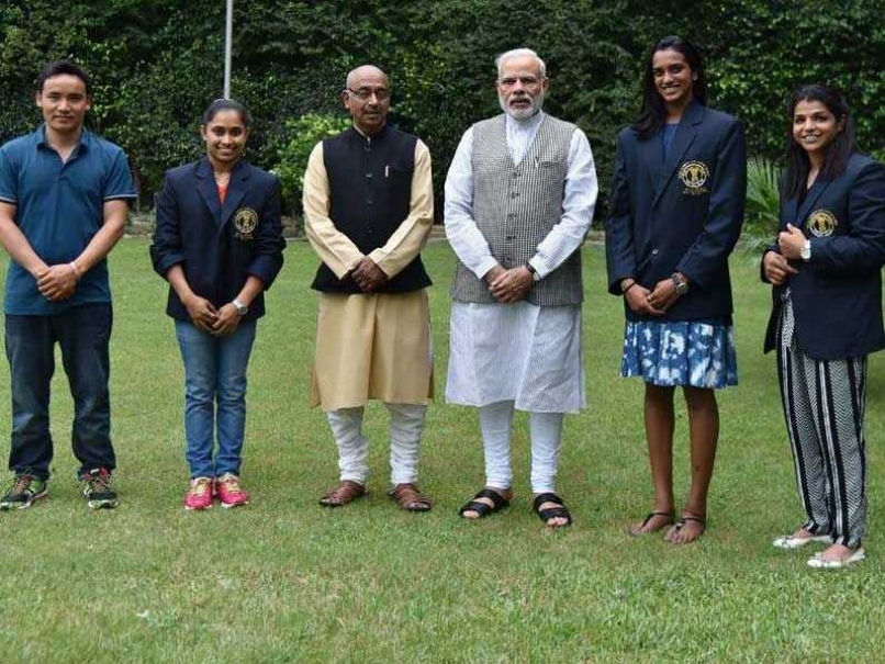 PM Narendra Modi Hosts PV Sindhu, Sakshi Malik And Other Sports Awardees
