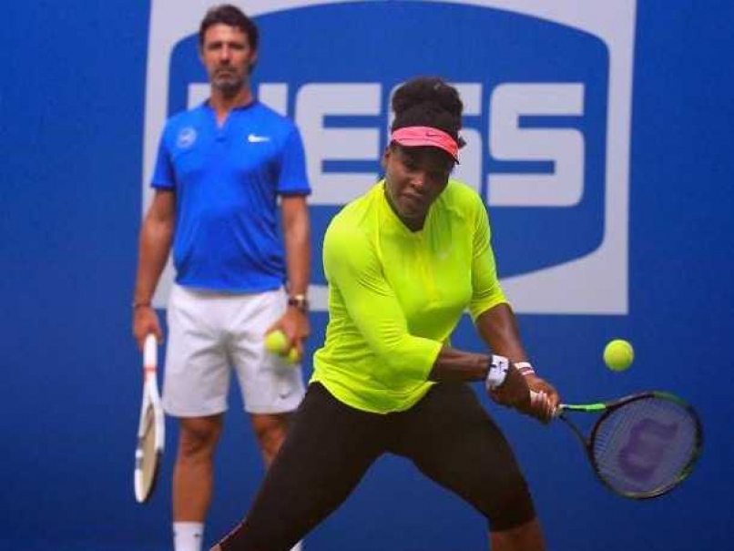 Serena Williams Shoulders Burden of History at 2016 US Open