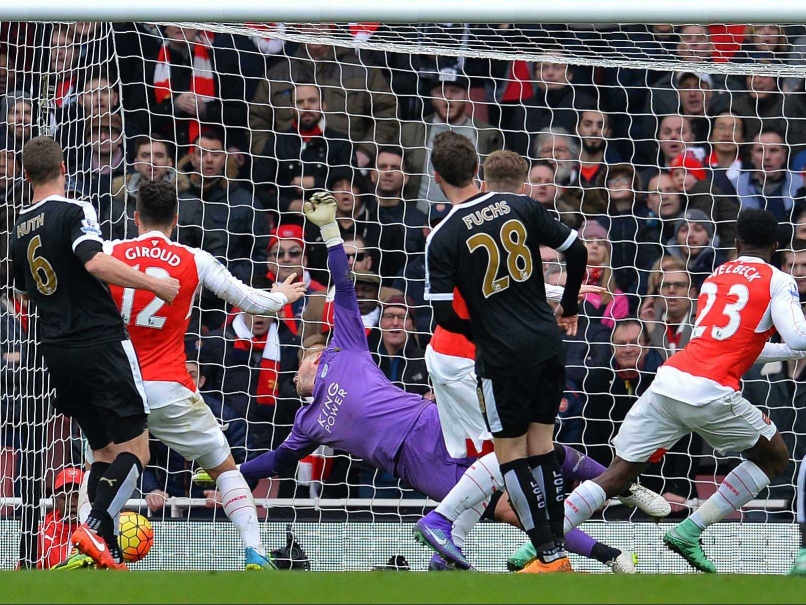 Danny Welbeck Late Show Breaks Leicester Hearts