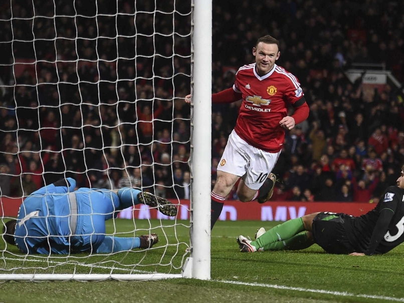 Wayne Rooney Helps Manchester United F.C. Rout Stoke City F.C.