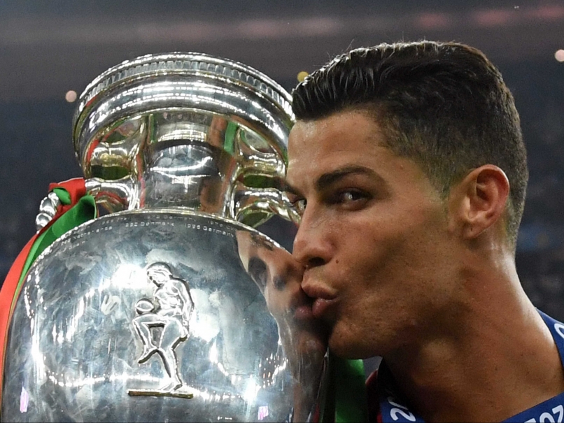Cristiano Ronaldo Dedicates Euro 2016 Win to 'All Portuguese And Immigrants'