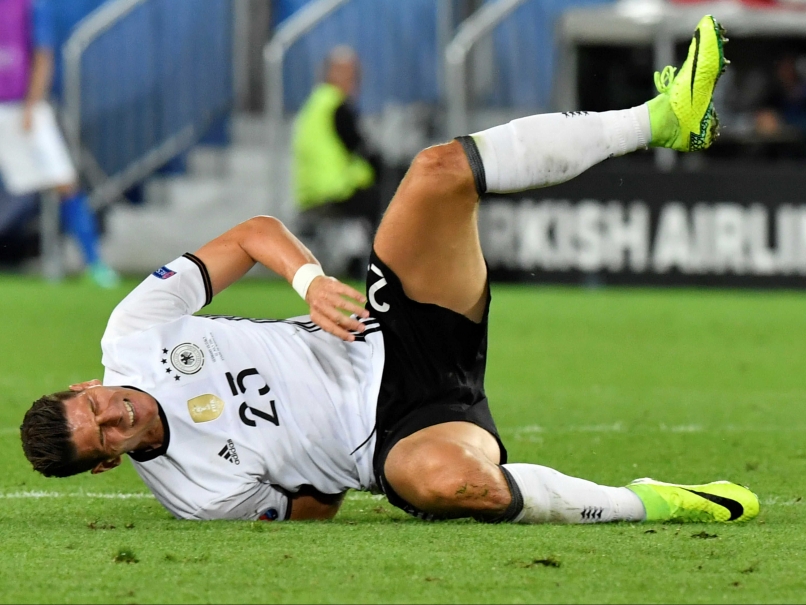 Germany's Mario Gomez Out of Euro 2016; Khedira, Schweinsteiger Doubtful