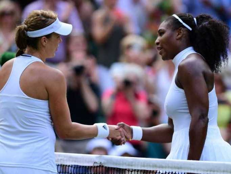 Serena Williams Romps Into 10th Wimbledon Semi-Final