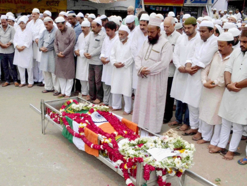 Thousands Bid Emotional Farewell as Mohammed Shahid is Laid to Rest
