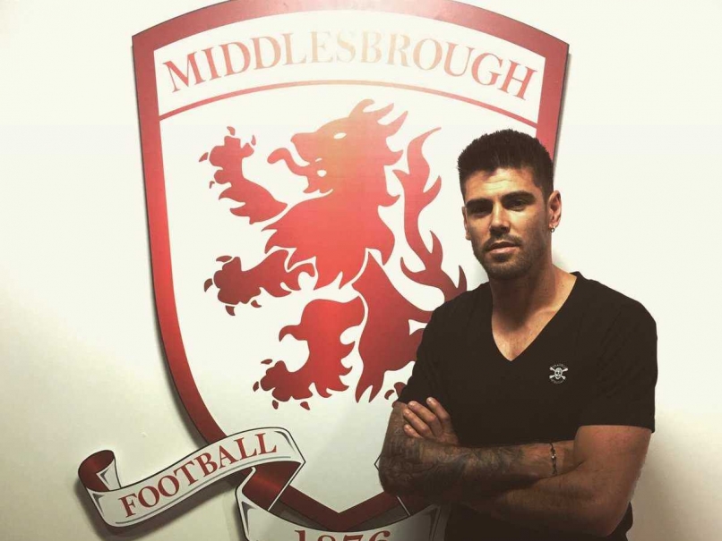 Middlesbrough Sign Former Barcelona Goalkeeper Victor Valdes