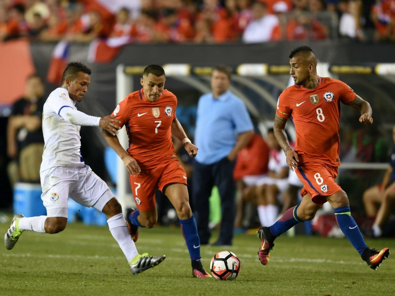 Alexis Sanchez Double Leads Chile Into Copa America Quarter-Final