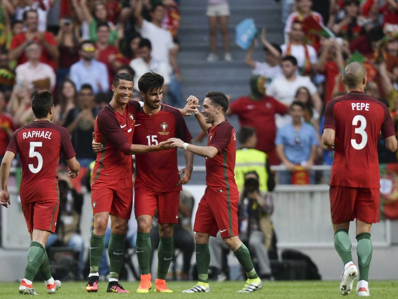 Cristiano Ronaldo, Portugal Serve Meaty Appetiser Ahead of Euro 2016 Launch
