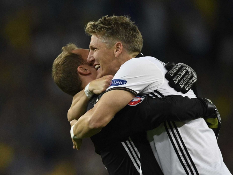 Euro 2016: Germany Overcome Ukraine Courtesy Bastian Schweinsteiger, Shkodran Mustafi