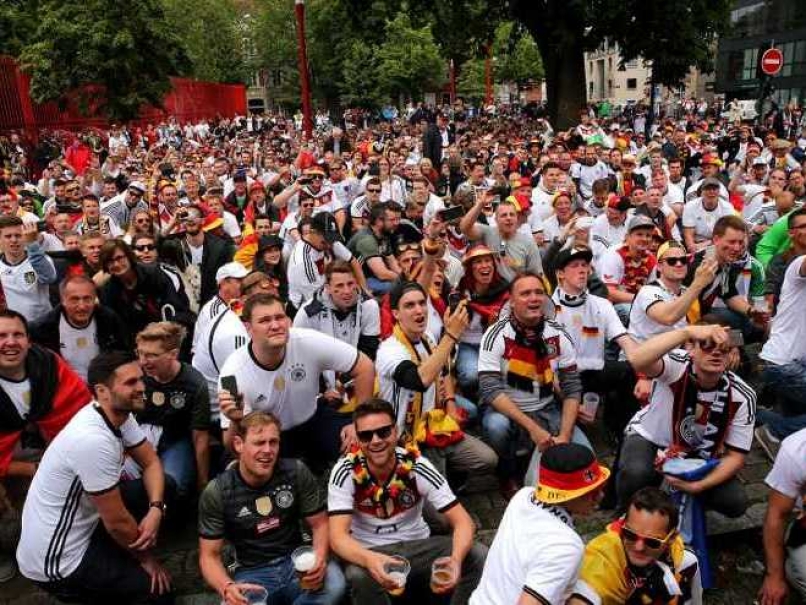 Euro 2016: German, Ukrainian Fans Clash in Latest Violence