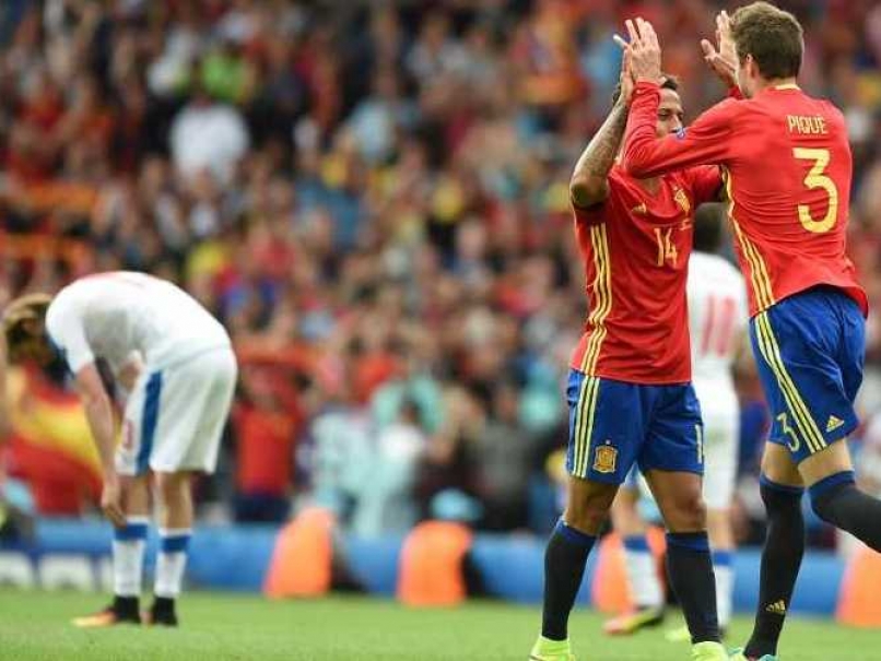 Euro 2016: Gerard Pique's Winning Header Helps Spain Beat Czech Republic