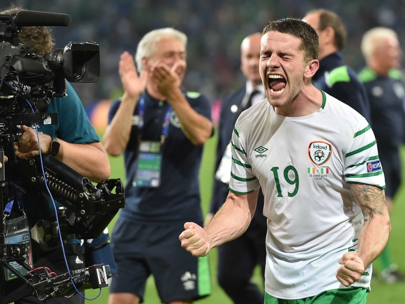 Euro 2016: Robbie Brady Scores vs Italy, Takes Ireland Into Last 16