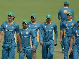 Pakistan Board's Decision to Send Four Media Managers to England Tour Draws Flak Pakistan Board's Decision to Send Four Media Managers to England Tour Draws Flak