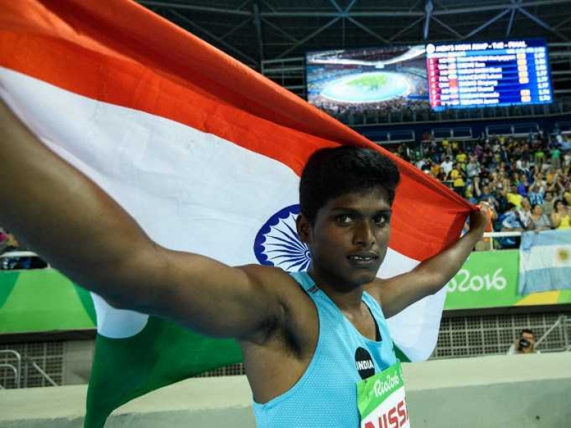 Mariyappan Thangavelu India's flagbearer in Rio Paralympics Closing Ceremony