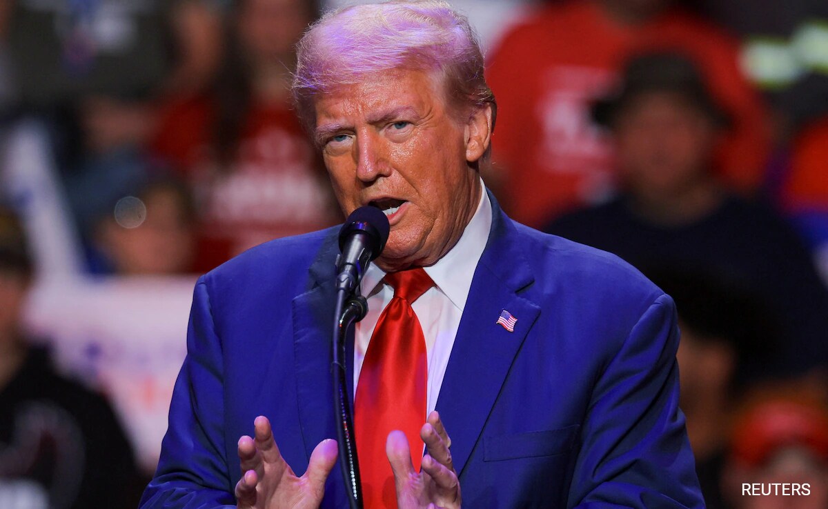 Trump Signs Executive Order To Protect US-Held Money From Venezuela Oil