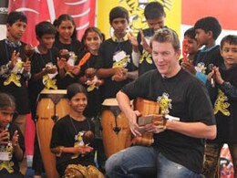 Brett Lee opens music studio for slum kids in Mumbai Brett Lee opens music studio for slum kids in Mumbai