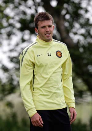 Defoe, Carrick out of England squad to face Brazil