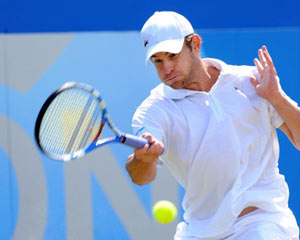 Rain can't ruin Roddick's love of English life
