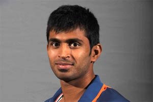 IPL auction 2013: Abhishek Nayar proves his worth, sold for $675,000