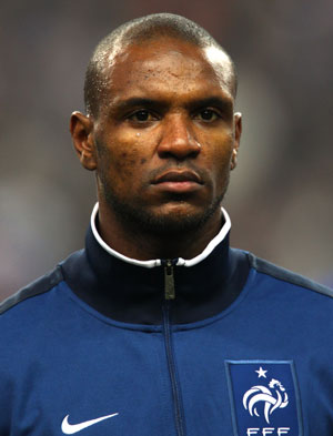 Dani Alves offered to donate liver to Eric Abidal
