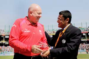Umpire Davis stands in 100th ODI