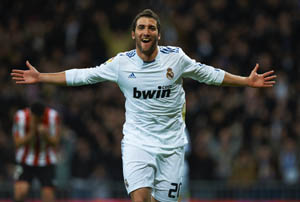 Higuain may return for Real next month