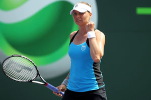 Zvonareva struggles into Baku Cup semis