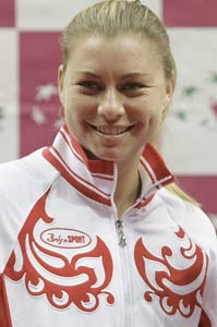 Zvonareva leads Russia against Italy in semi-finals