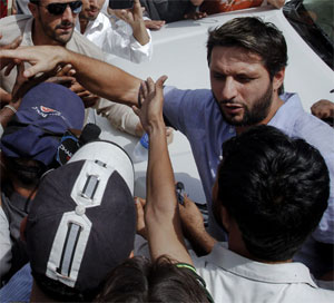 Pakistan selector escapes with warning