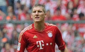 Bastian Schweinsteiger named journalists player of the year