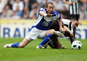 Bowyer mulling options after new Blues offer