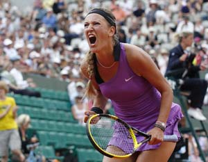 Azarenka qualifies for quarters