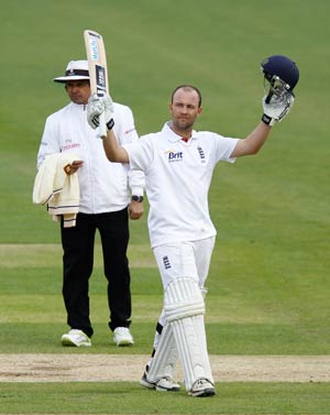 India-born cricketer Gulam Bodi mocks Jonathan Trott for quitting Ashes due to stress