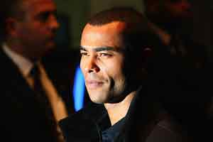 Cole will face United despite gun controversy