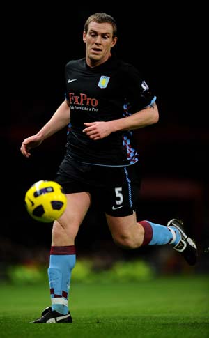 Dunne deal as QPR sign former Aston Villa star
