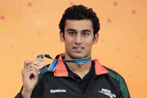 Khade, Sejwal shine in Singapore