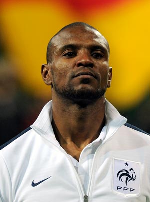 Transplant expert doubtful over Abidal return