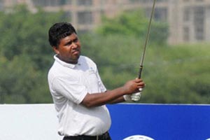 Panasonic Open: Ashok takes one-shot lead; Bhullar, Shankar in hot pursuit