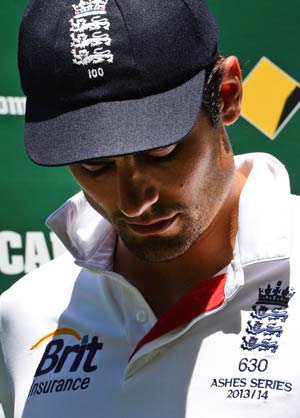 The Ashes: Geoffrey Boycott slams England clowns