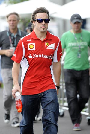 Ferrari's Fernando Alonso backs Mercedes, blasts Red Bull