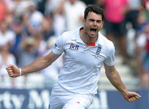 The Ashes: James Anderson 'best bowler in the world', says Wasim Akram