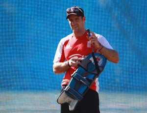 Strauss wants England to look beyond fixing row